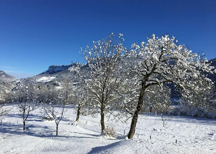L'ancienne Ecole Du Villard Bed & Breakfast 3*